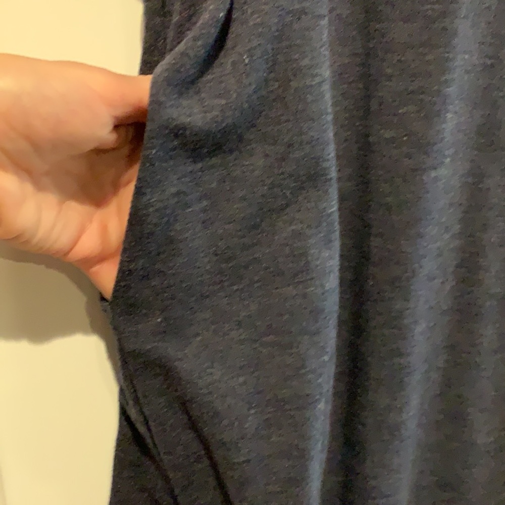 Size large navy tunic - Picture 3 of 6